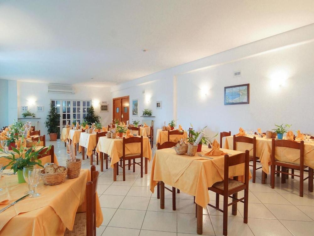 Hotel La Luna Ischia Bagian luar foto