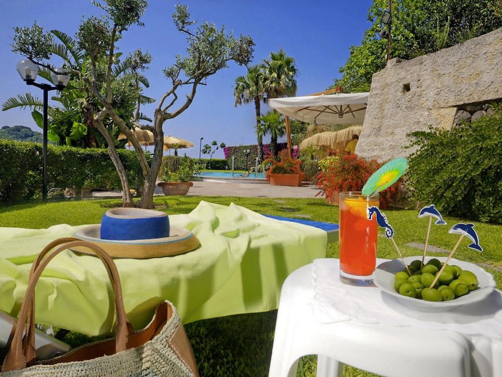 Hotel La Luna Ischia Bagian luar foto