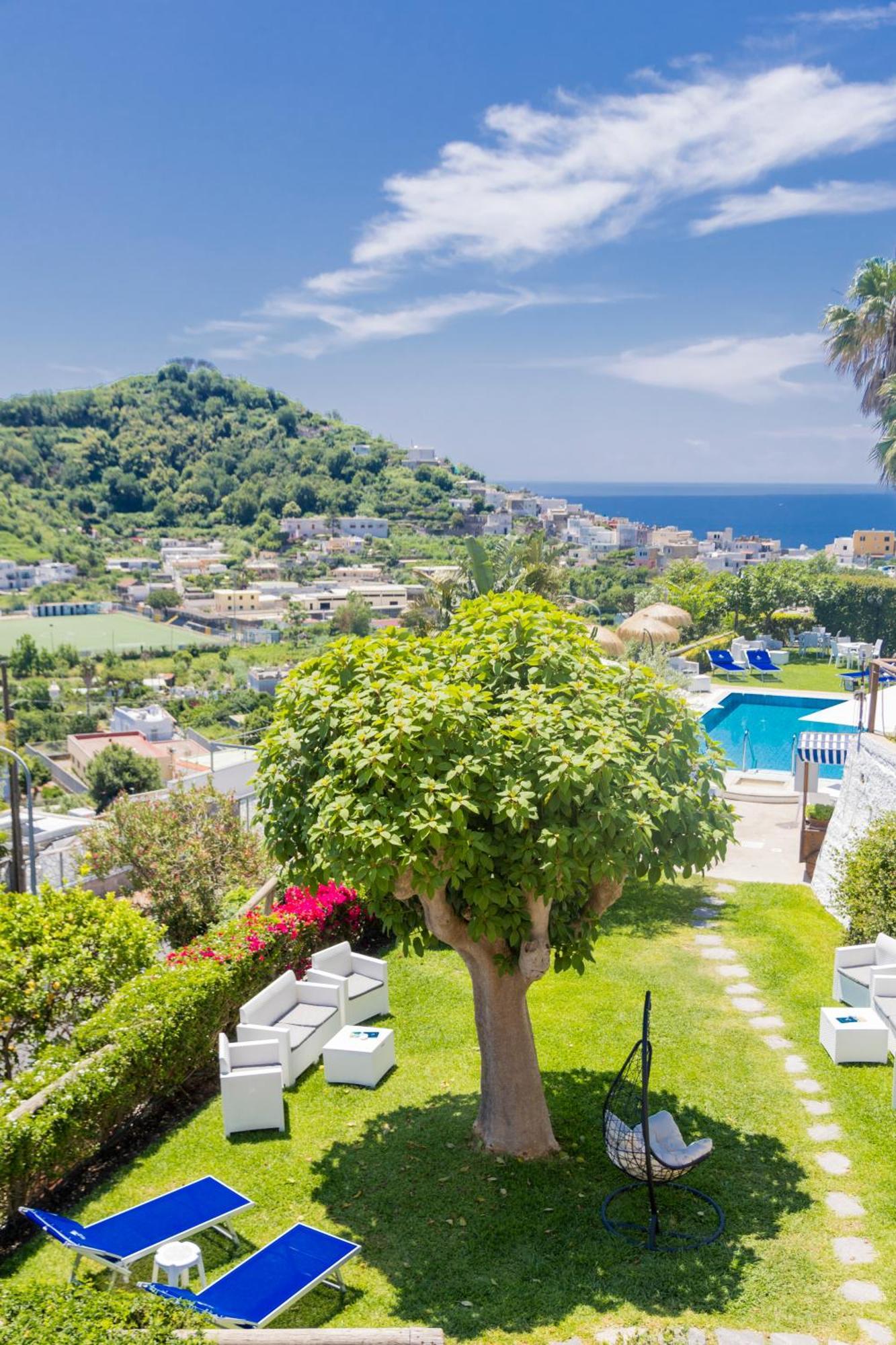 Hotel La Luna Ischia Bagian luar foto