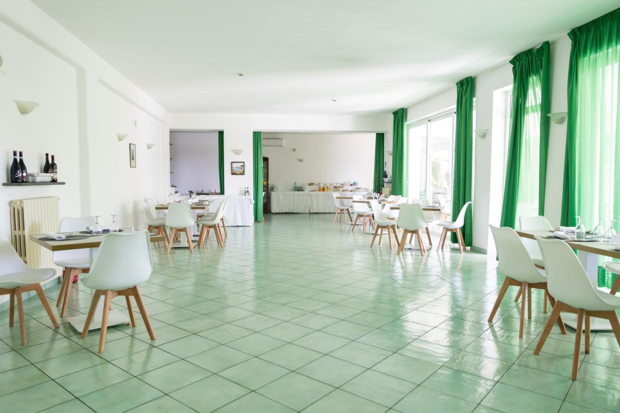 Hotel La Luna Ischia Bagian luar foto
